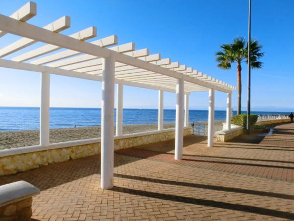 Апартаменты Cosy Flat Near The Beach & Town Centre Фуэнхирола Экстерьер фото
